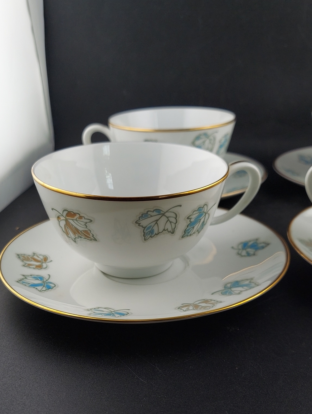 Franciscan Cosmopolitan China Trianon Tea Cup & Saucer Set Of 4